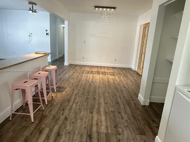 12812 SW 45th Ter, Miami FL 33175