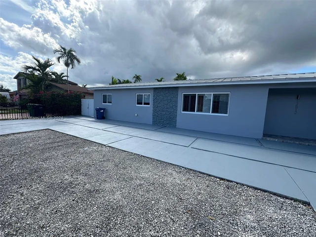 12812 SW 45th Ter, Miami FL 33175