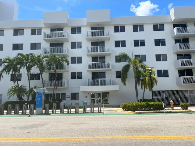 1665 Bay Rd # 519, Miami Beach FL 33139