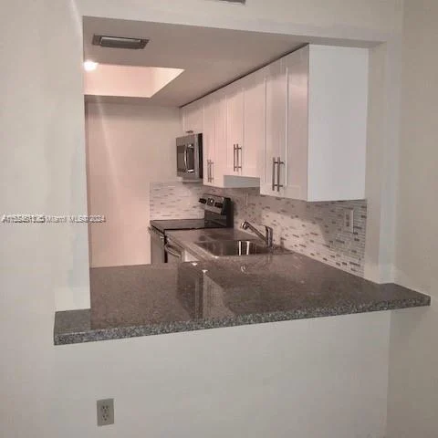 1665 Bay Rd # 519, Miami Beach FL 33139