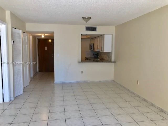 1665 Bay Rd # 519, Miami Beach FL 33139