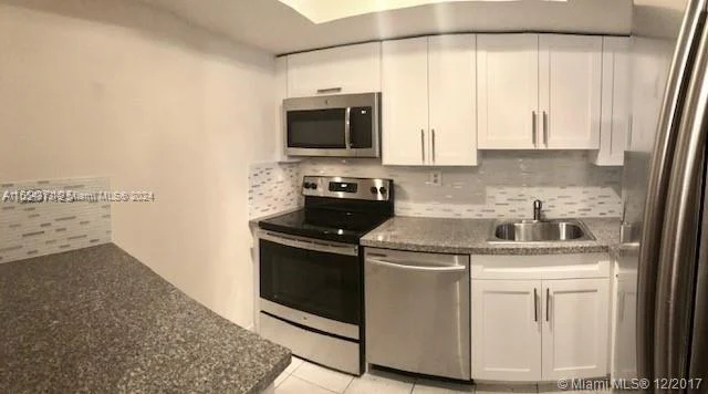 1665 Bay Rd # 519, Miami Beach FL 33139