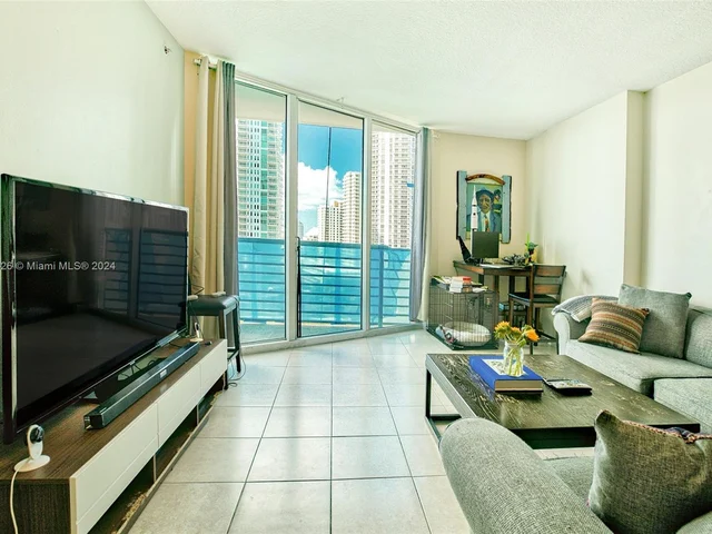 325 S Biscayne Blvd # 1717, Miami FL 33131