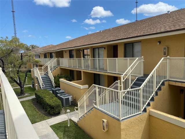 540 NW 214th St # 201, Miami Gardens FL 33169