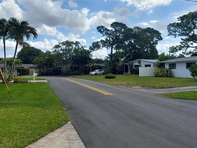 31 NE 27th Dr, Wilton Manors FL 33334