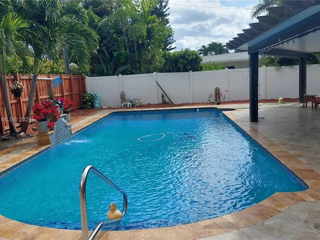 31 NE 27th Dr, Wilton Manors FL 33334