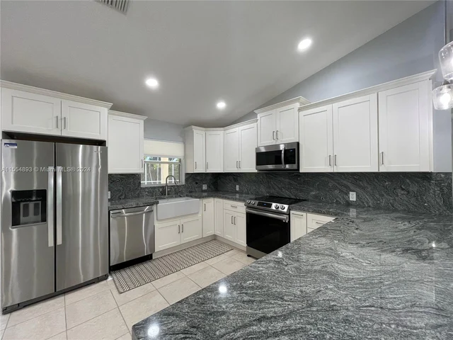 12708 N 82nd Ln N, West Palm Beach FL 33412