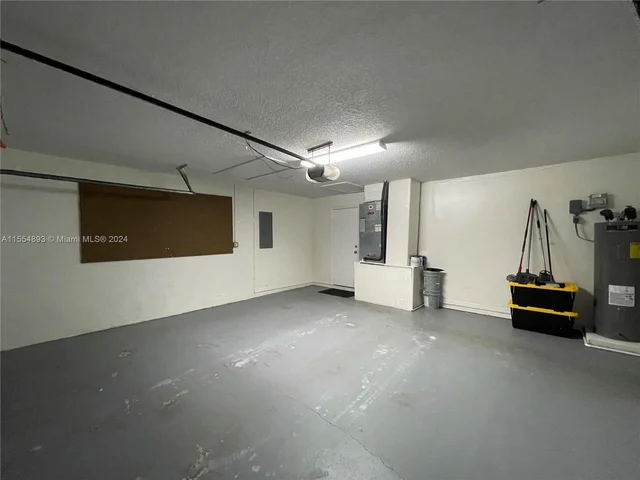 12708 N 82nd Ln N, West Palm Beach FL 33412