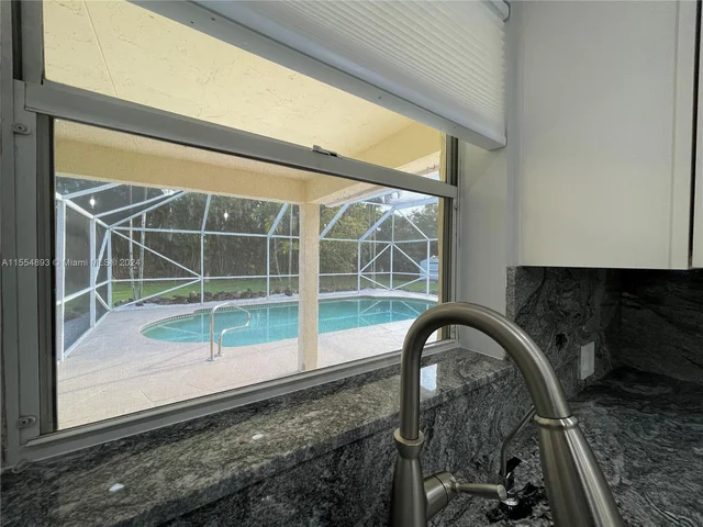 12708 N 82nd Ln N, West Palm Beach FL 33412