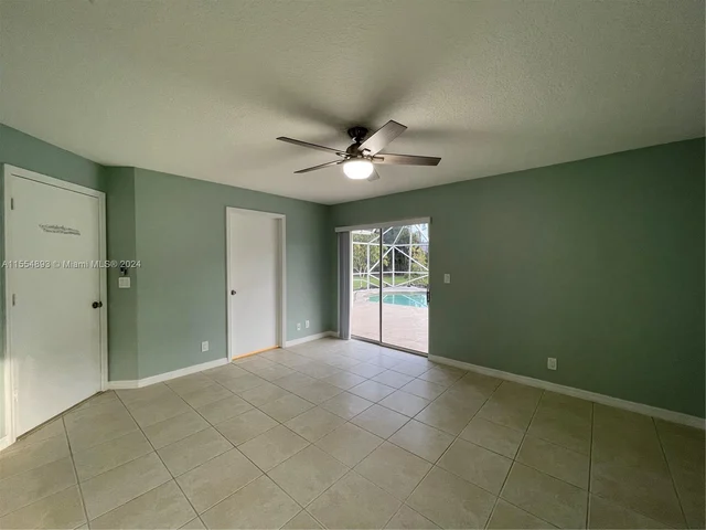 12708 N 82nd Ln N, West Palm Beach FL 33412