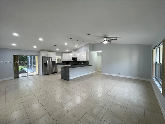 12708 N 82nd Ln N, West Palm Beach FL 33412