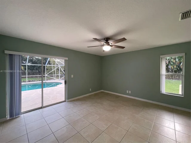 12708 N 82nd Ln N, West Palm Beach FL 33412