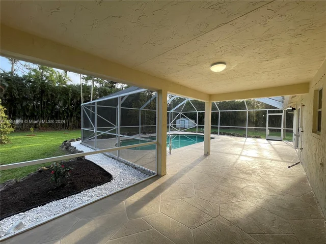 12708 N 82nd Ln N, West Palm Beach FL 33412