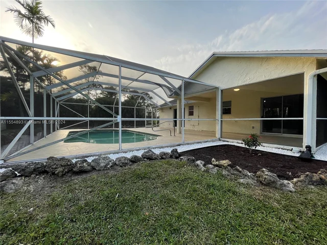 12708 N 82nd Ln N, West Palm Beach FL 33412