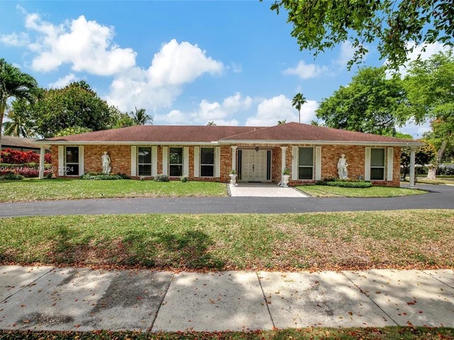 101 SW 63rd Ave, Plantation FL 33317