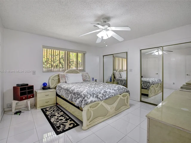 101 SW 63rd Ave, Plantation FL 33317