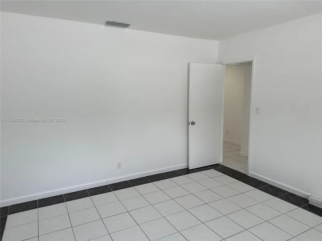 1825 Cleveland St # 18, Hollywood FL 33020