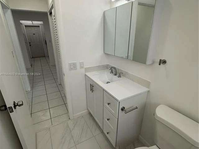 1825 Cleveland St # 18, Hollywood FL 33020