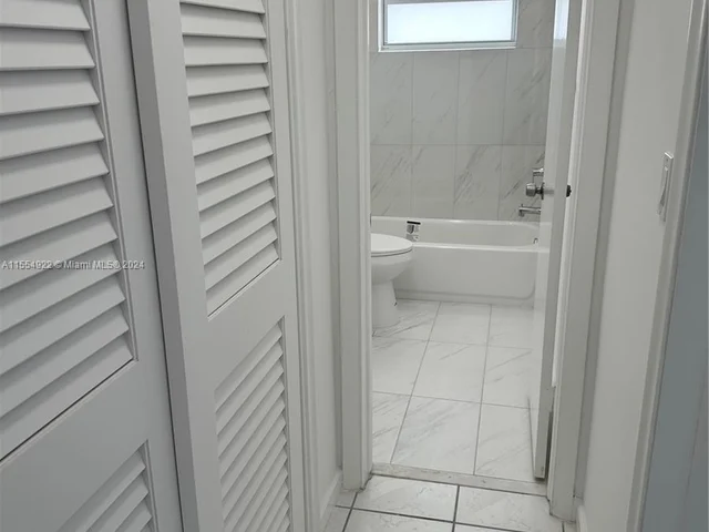 1825 Cleveland St # 18, Hollywood FL 33020