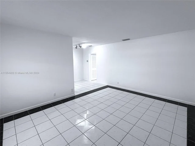 1825 Cleveland St # 18, Hollywood FL 33020