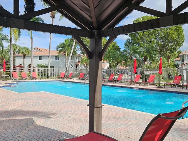 3619 San Simeon Cir, Weston FL 33331