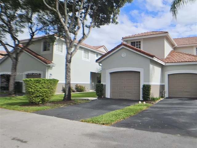 3619 San Simeon Cir, Weston FL 33331