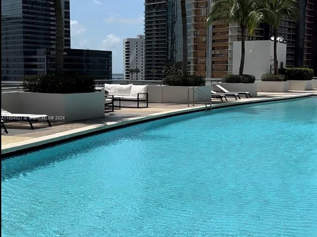 60 SW 13th St # 2213, Miami FL 33130