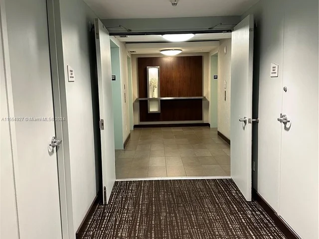 60 SW 13th St # 2213, Miami FL 33130