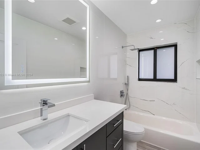 831 Cortez St, Coral Gables FL 33134