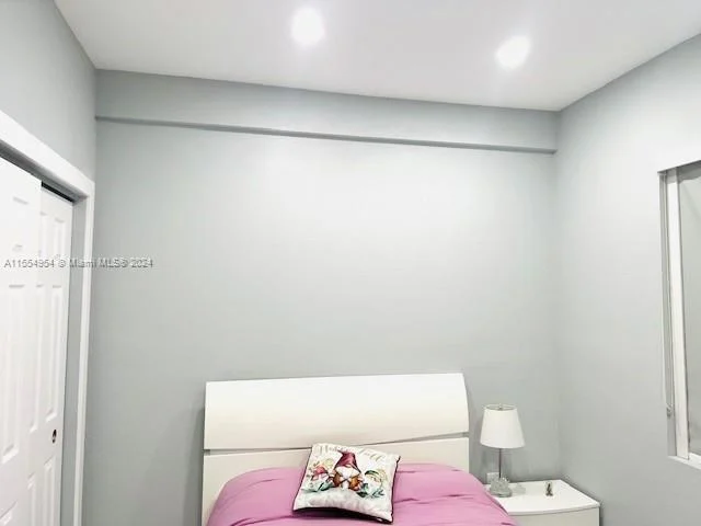 111 NW 117th Ter, Plantation FL 33325