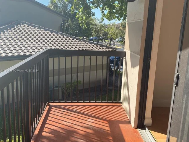 9916 Nob Hill Ln # 9916, Sunrise FL 33351