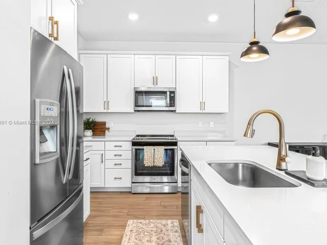 1595 Evergreen Ter, Hollywood FL 33021