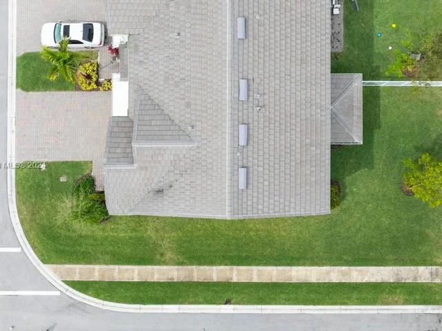 1595 Evergreen Ter, Hollywood FL 33021