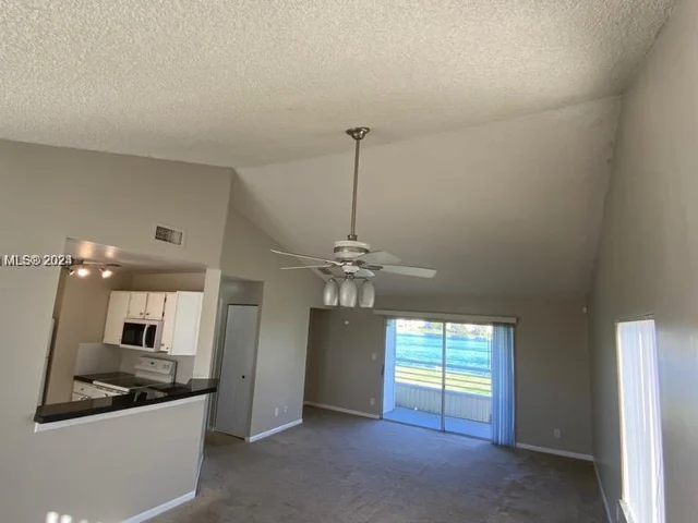 3421 NW 44th St # 206, Oakland Park FL 33309