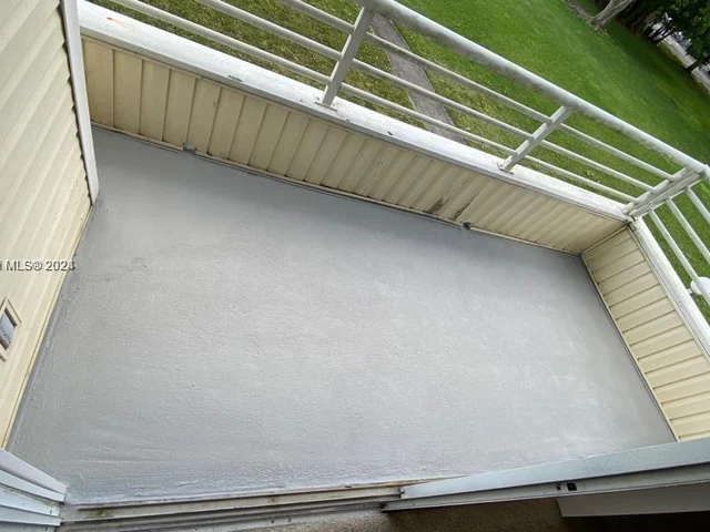 3421 NW 44th St # 206, Oakland Park FL 33309