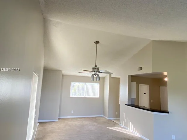 3421 NW 44th St # 206, Oakland Park FL 33309