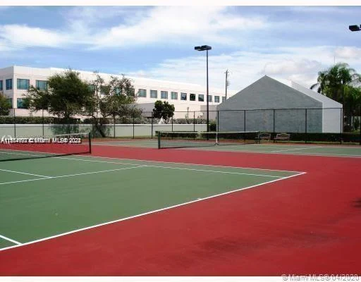 3421 NW 44th St # 206, Oakland Park FL 33309