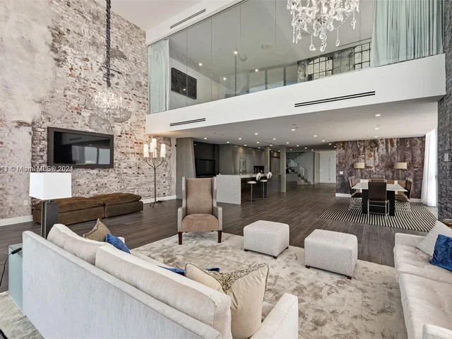 1100 Biscayne Blvd # 3507, Miami FL 33132