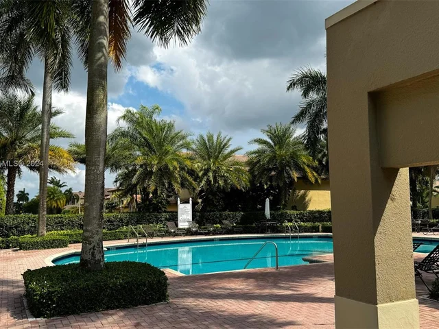 11374 NW 50th Ter, Doral FL 33178