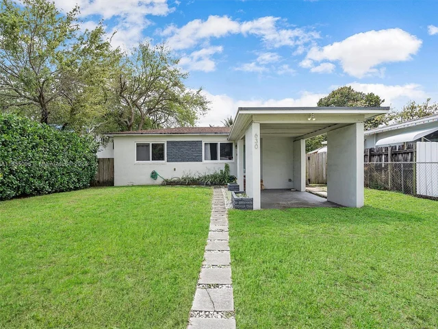630 NE 130th St, North Miami FL 33161