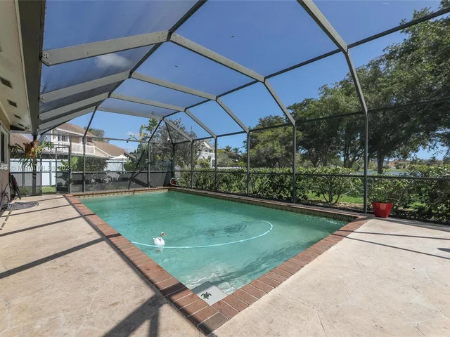 1676 S Goldeneye Ln, Homestead FL 33035