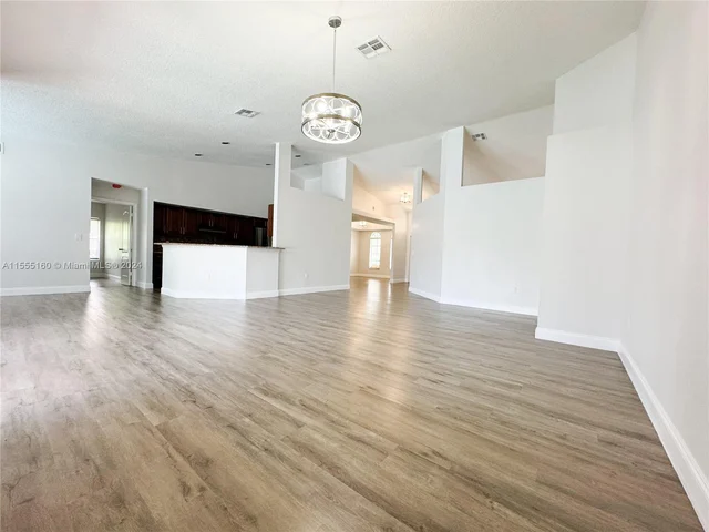 1574 NW 103 Ter, Coral Springs FL 33071