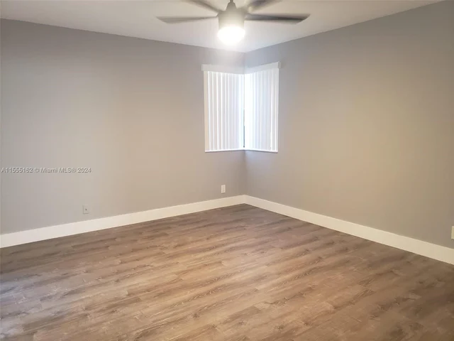 5641 Riverside Dr, Coral Springs FL 33067