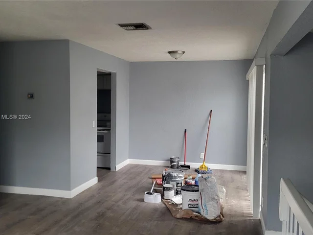 5970 NW 21st St, Lauderhill FL 33313