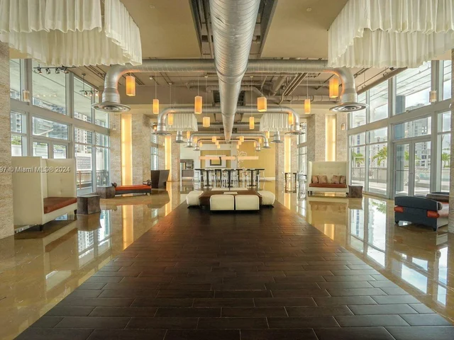 690 SW 1st Ct # 2025, Miami FL 33130