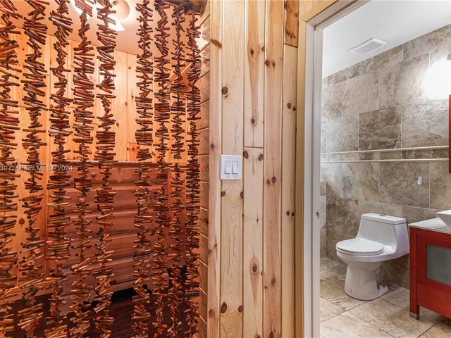 3135 SW 82nd Ave, Miami FL 33155