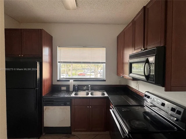 891 Cypress Park Way # P6, Deerfield Beach FL 33064