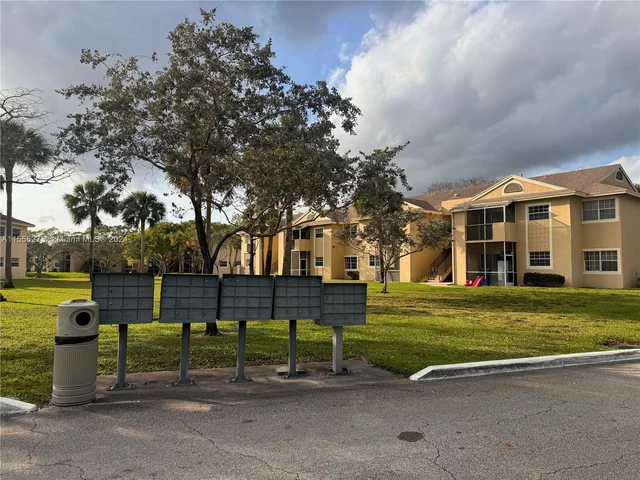 891 Cypress Park Way # P6, Deerfield Beach FL 33064