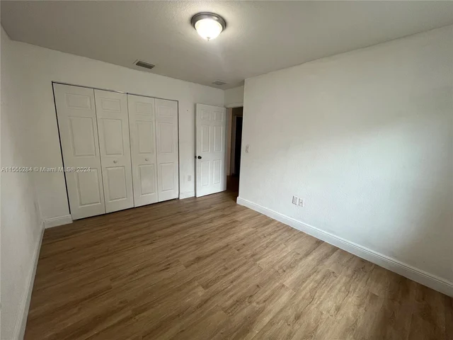 515 NW 77th St # 515, Miami FL 33150