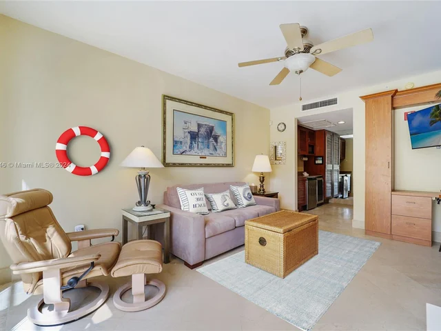 795 Crandon Blvd # 801, Key Biscayne FL 33149